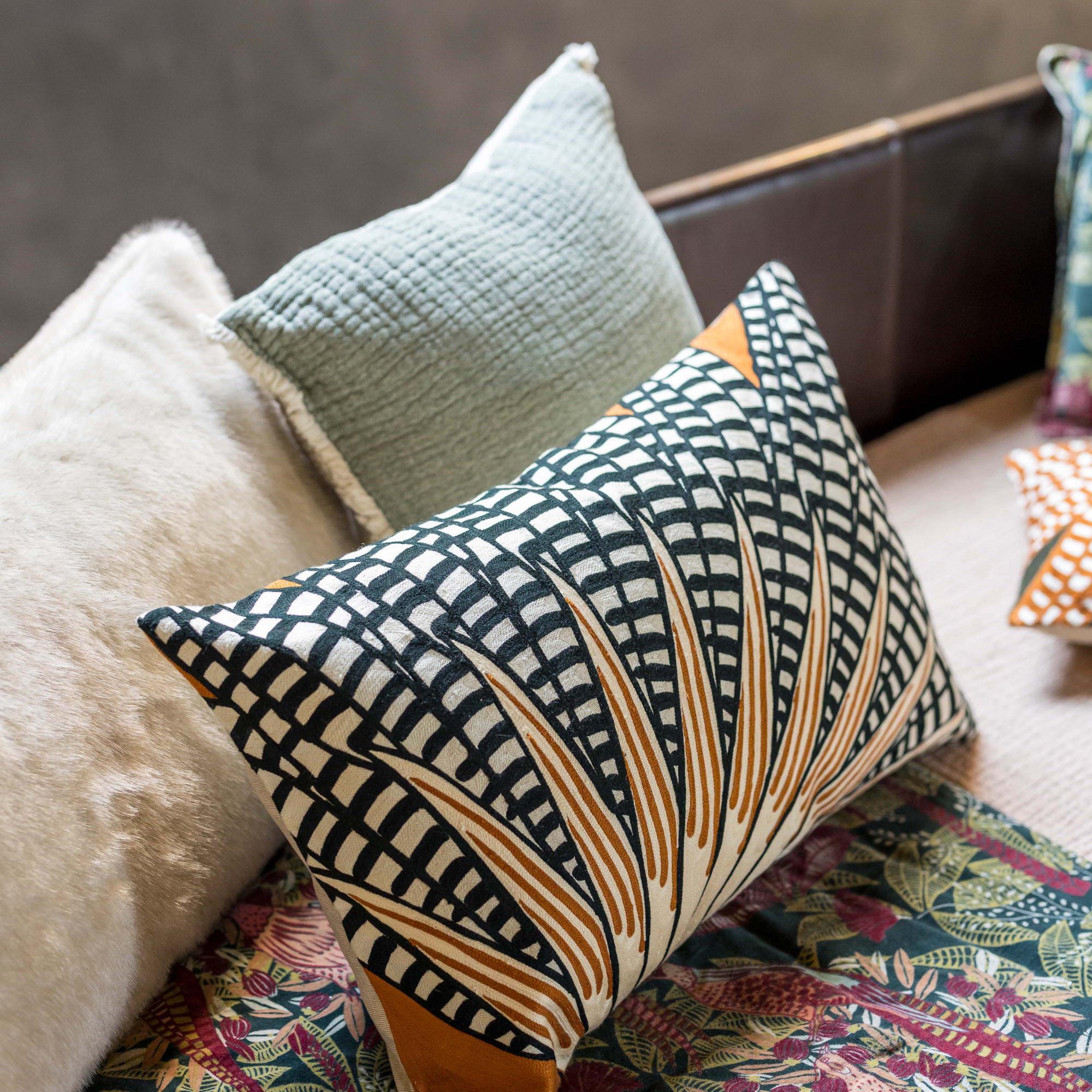 Coussin brodé Ewan