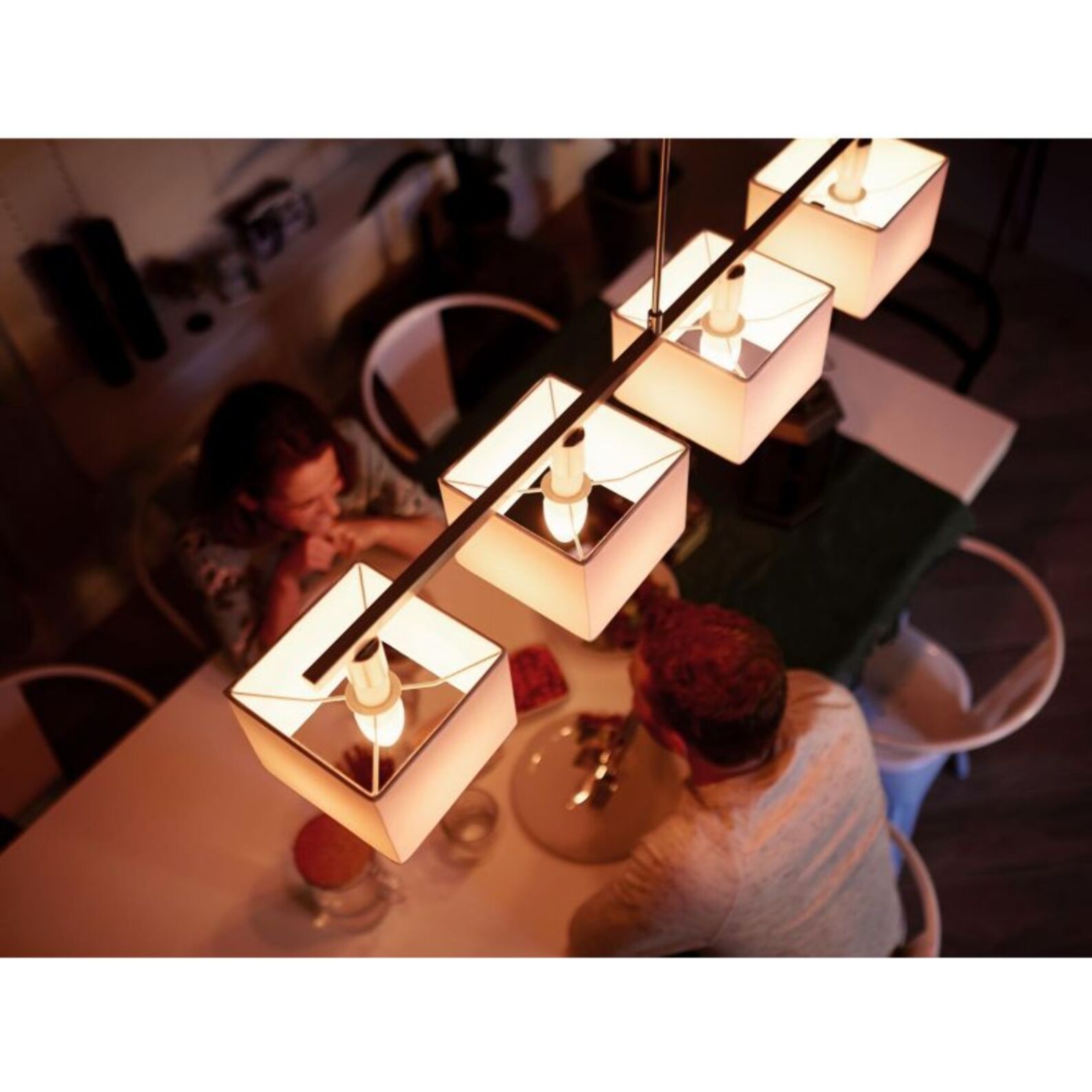 Ampoule LED connectée PHILIPS HUE E14 White Flamme pack de 2