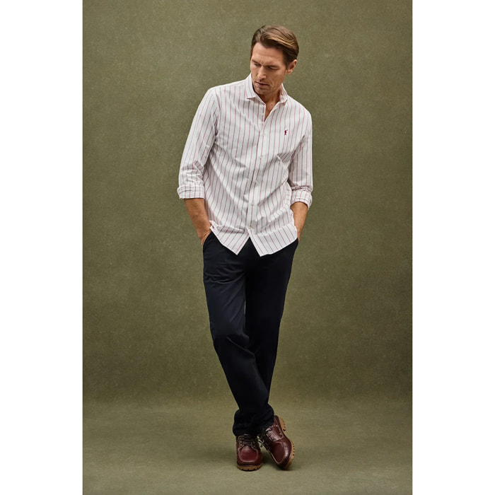 Camisa de rayas color crudo y rojo de cuello italiano, corte regular y bordado Rigby go