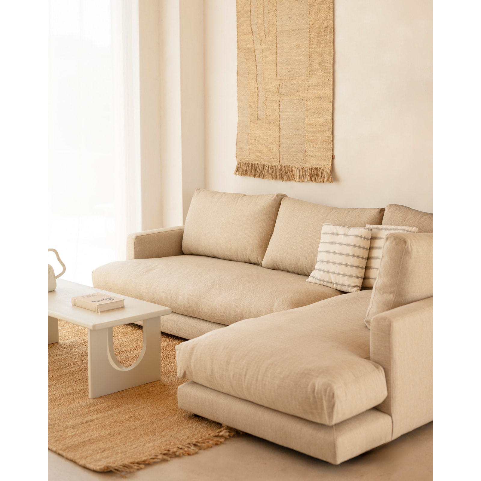 Table basse en microciment en 120x50cm Hauteur: 40 Longueur: 120 Largeur: 50