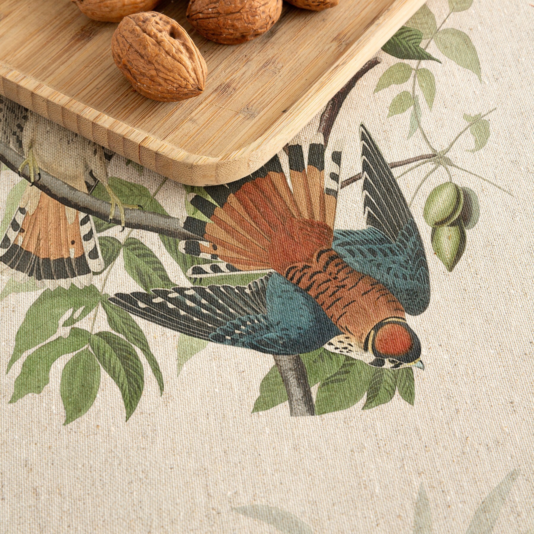 Nappe imprimée anti-tâches BIRD NATURAL