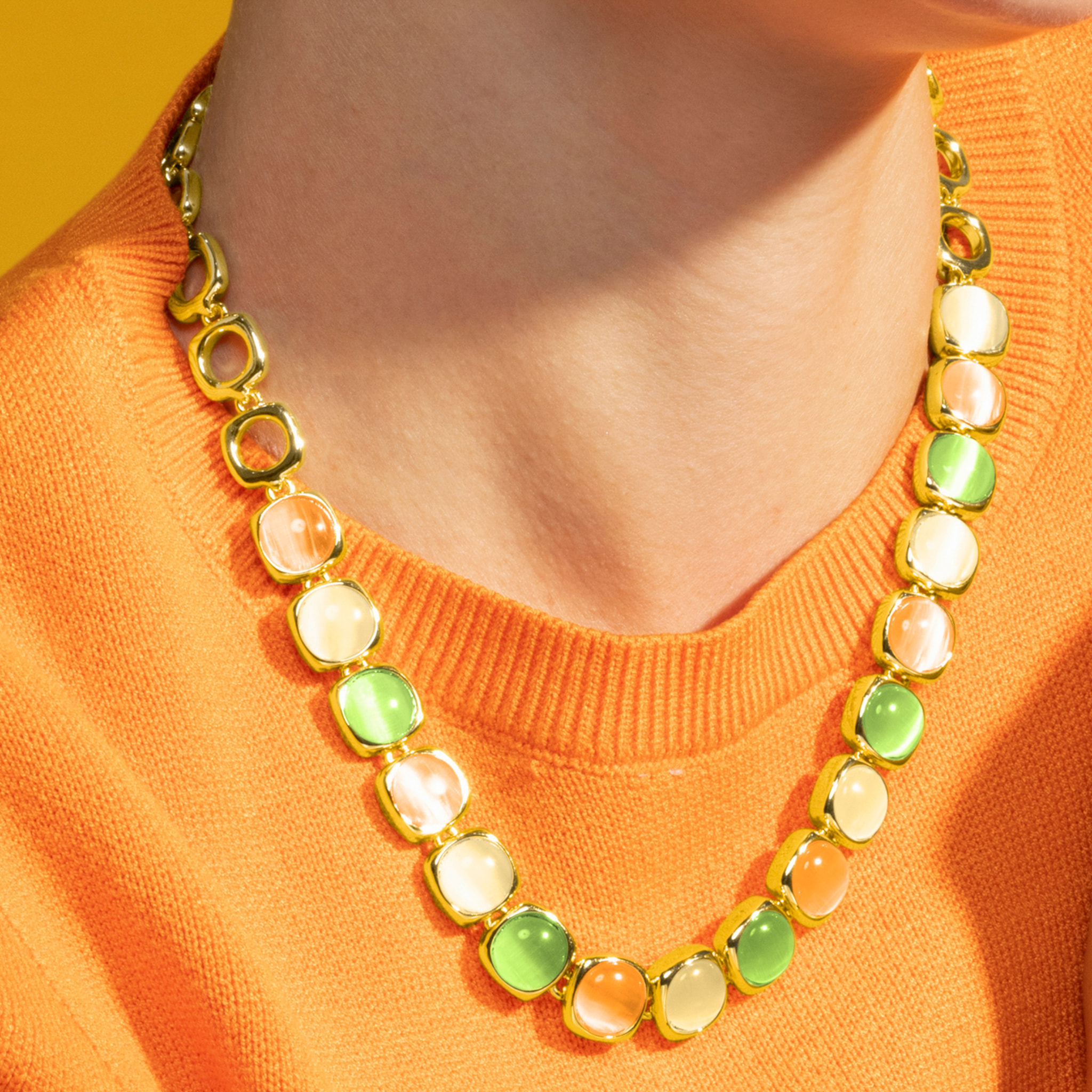 Collar con Ojo de Gato Multicolor acabado oro 18k