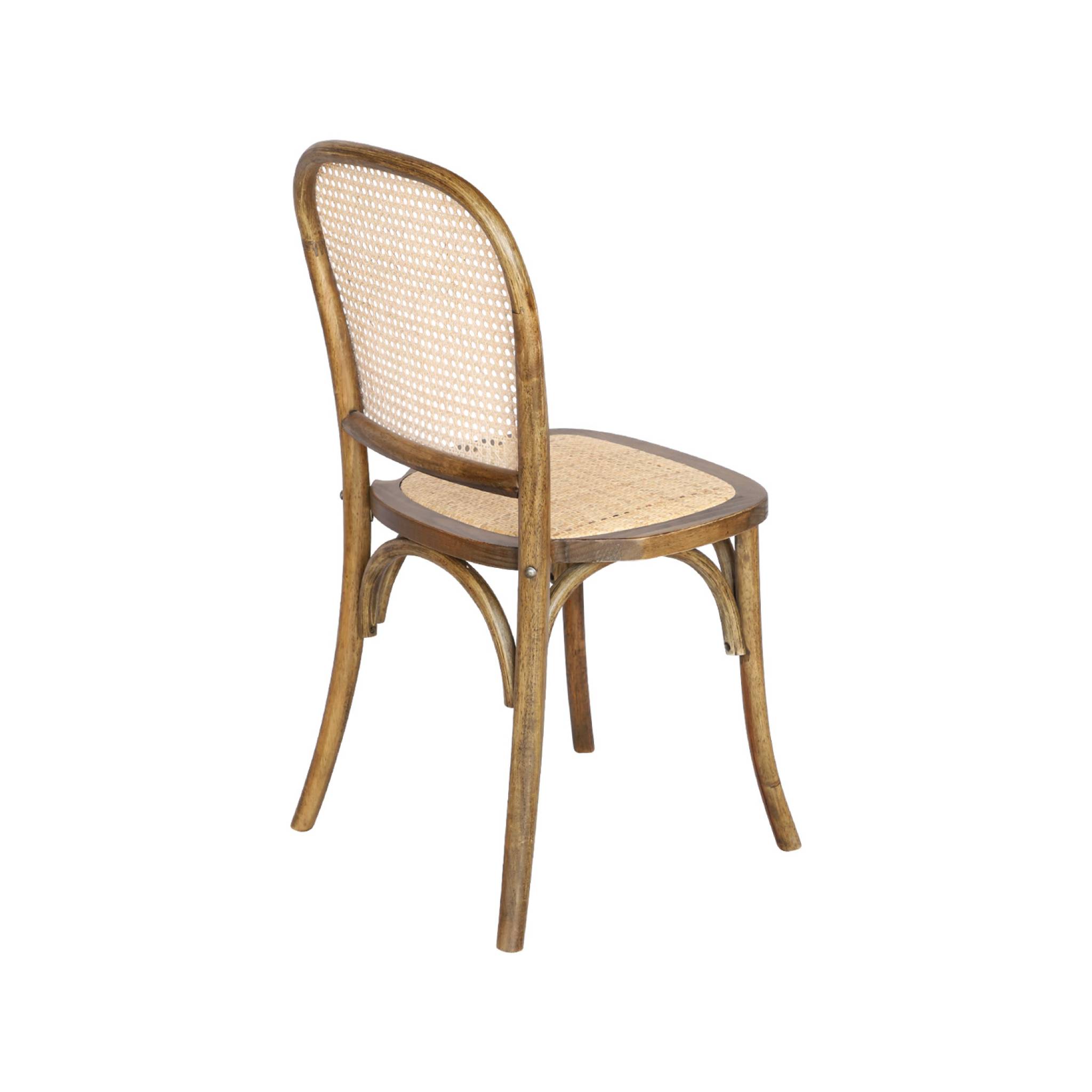 Lot de 4 chaises vintage en bois avec assise et dossier en rotin. coloris marron vieilli. L 44.5 x P 48 x H 89.5cm