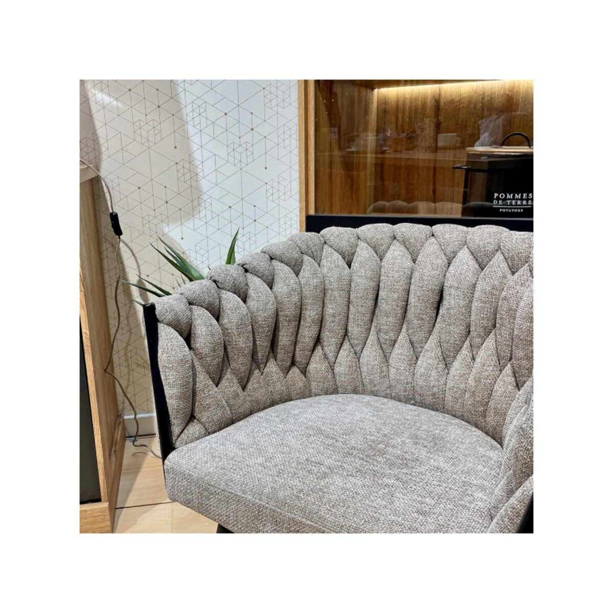 Chaise en tissu maille tressé matelassé avec accoudoirs - MELODIE 2