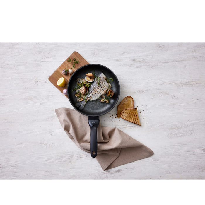 Planche à servir 32 x 20 cm en acacia