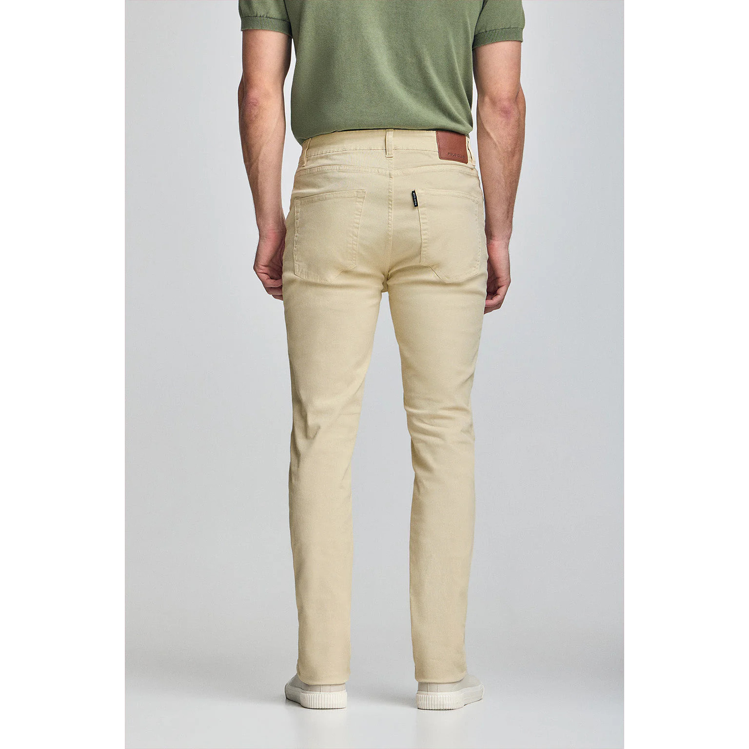 Pantalón Slim Voss en beige con cinco bolsillos