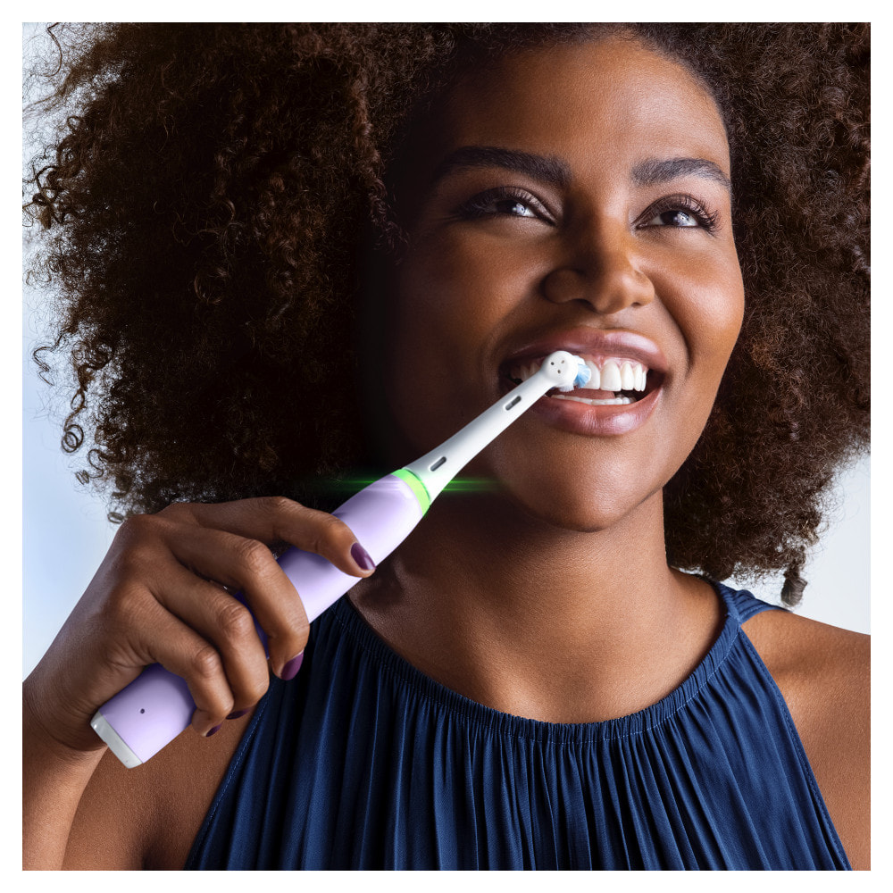 Oral-B iO 4N - Avec Etui de Voyage - Lavande - Brosse À dents Électrique connectée