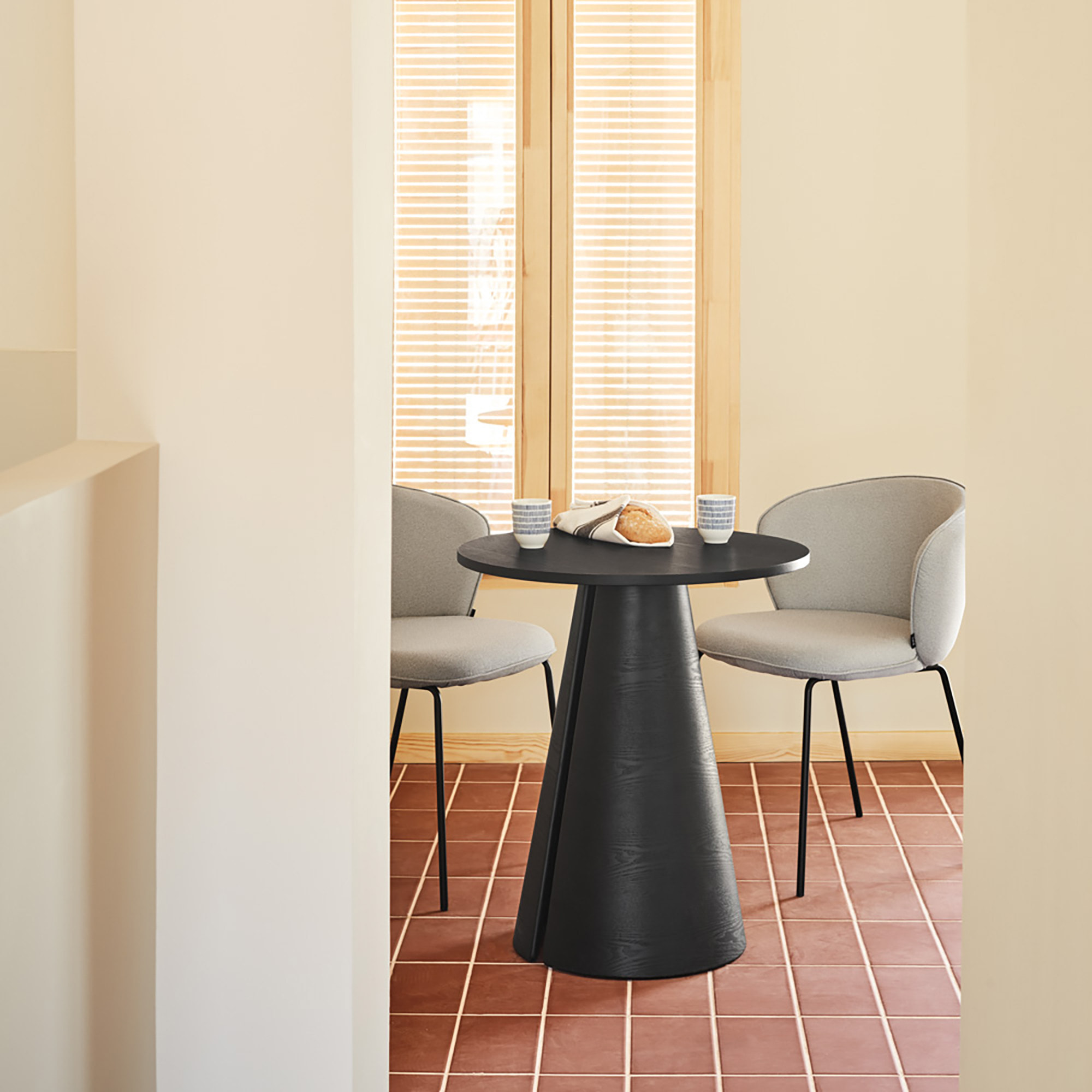 Mesa de comedor auxiliar Cep negro