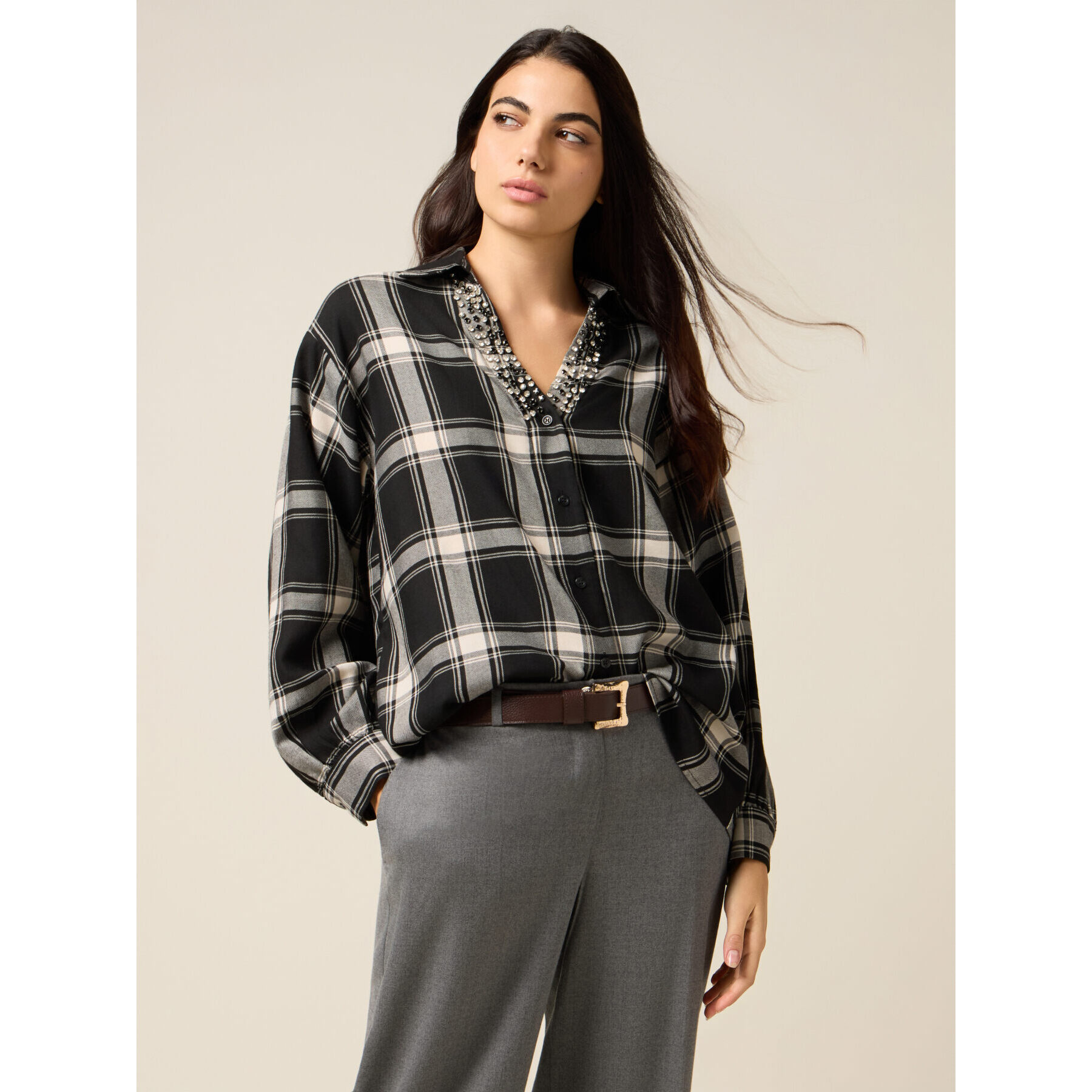 Oltre - Camicia check con castoni - Nero