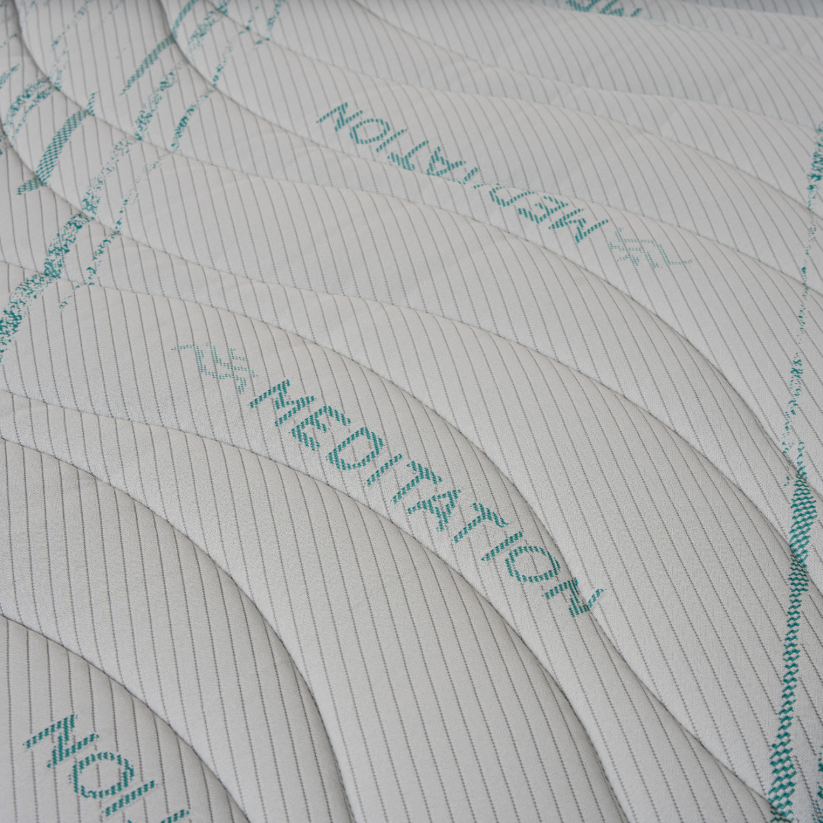 Materasso Una Piazza e Mezza Memory Foam 4 Strati Sfoderabile H26 Meditation - Fascia In Velluto Bicolore 120x190 (Antiacaro - Anallergico - Antibatterico - Ergonomico)