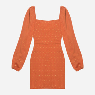 Vestido con manga larga y escote corazón.