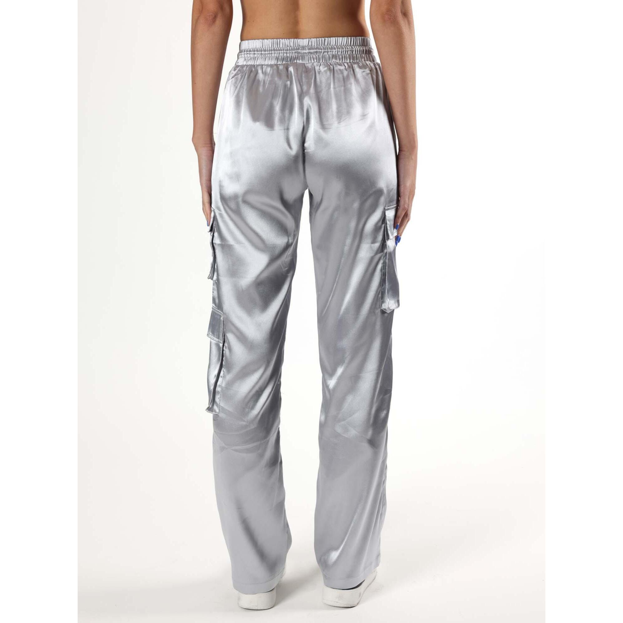Pantalón cargo de mujer Leone Be Glam con grandes bolsillos