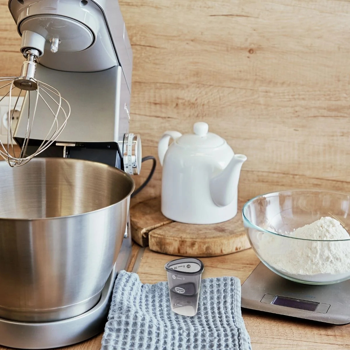 Verre doseur gradué en plastique 4 cl Dr.Oetker