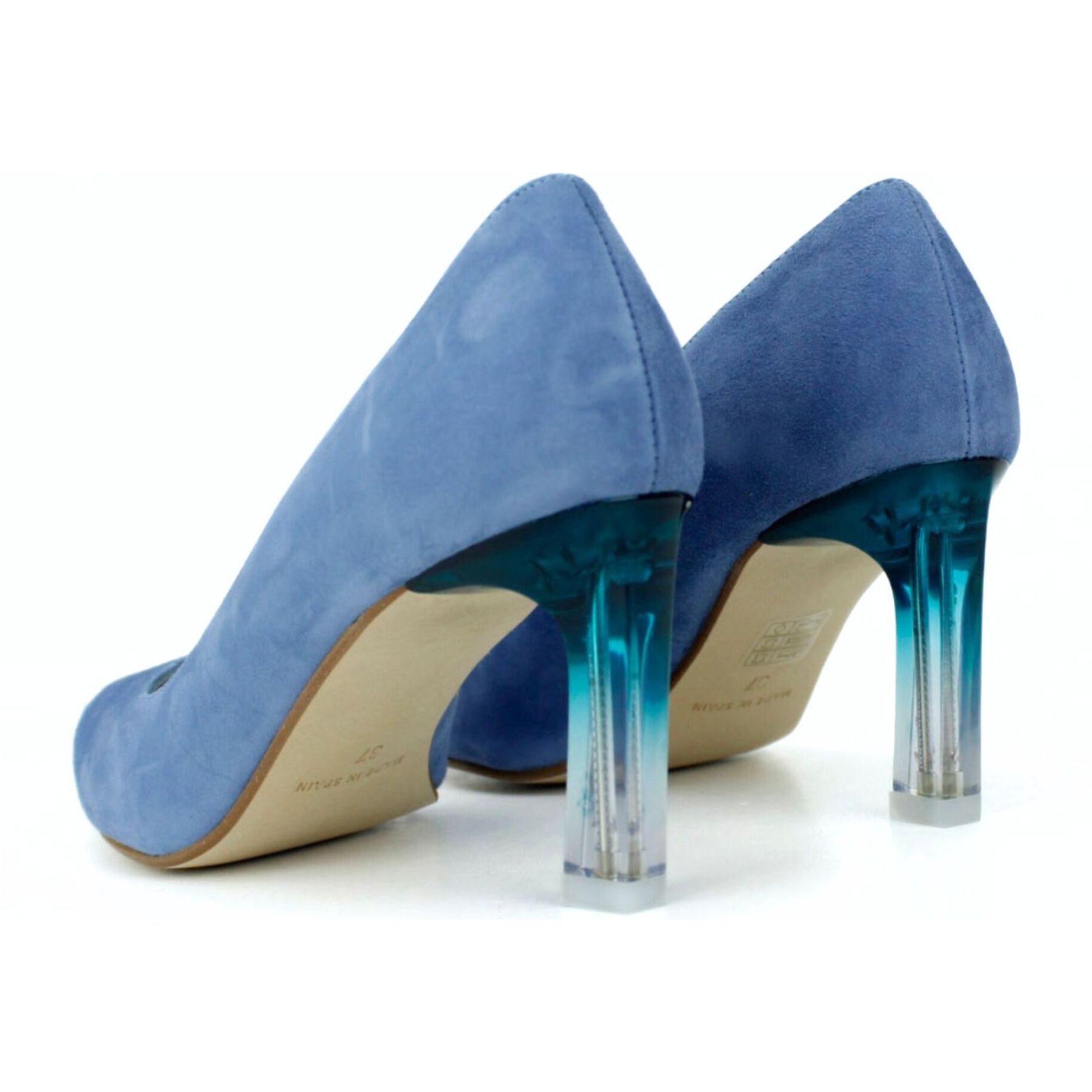 Salón en color azul con tacón en metacrilato combi. Tacón 7 cm