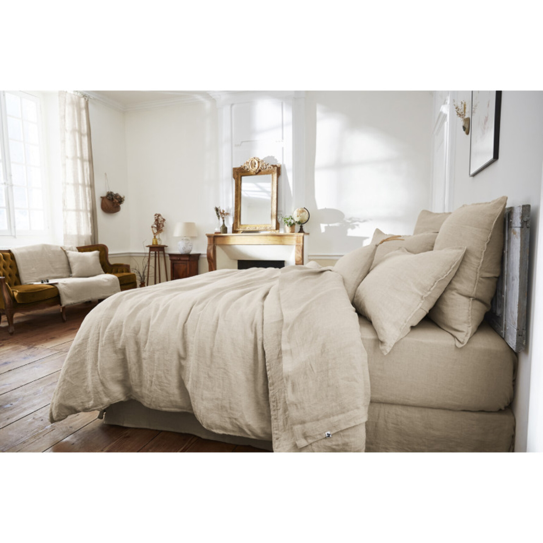 Coussin en lin lavé déhoussable 45 x 45 cm à pompons - 5 coloris - SOLINE