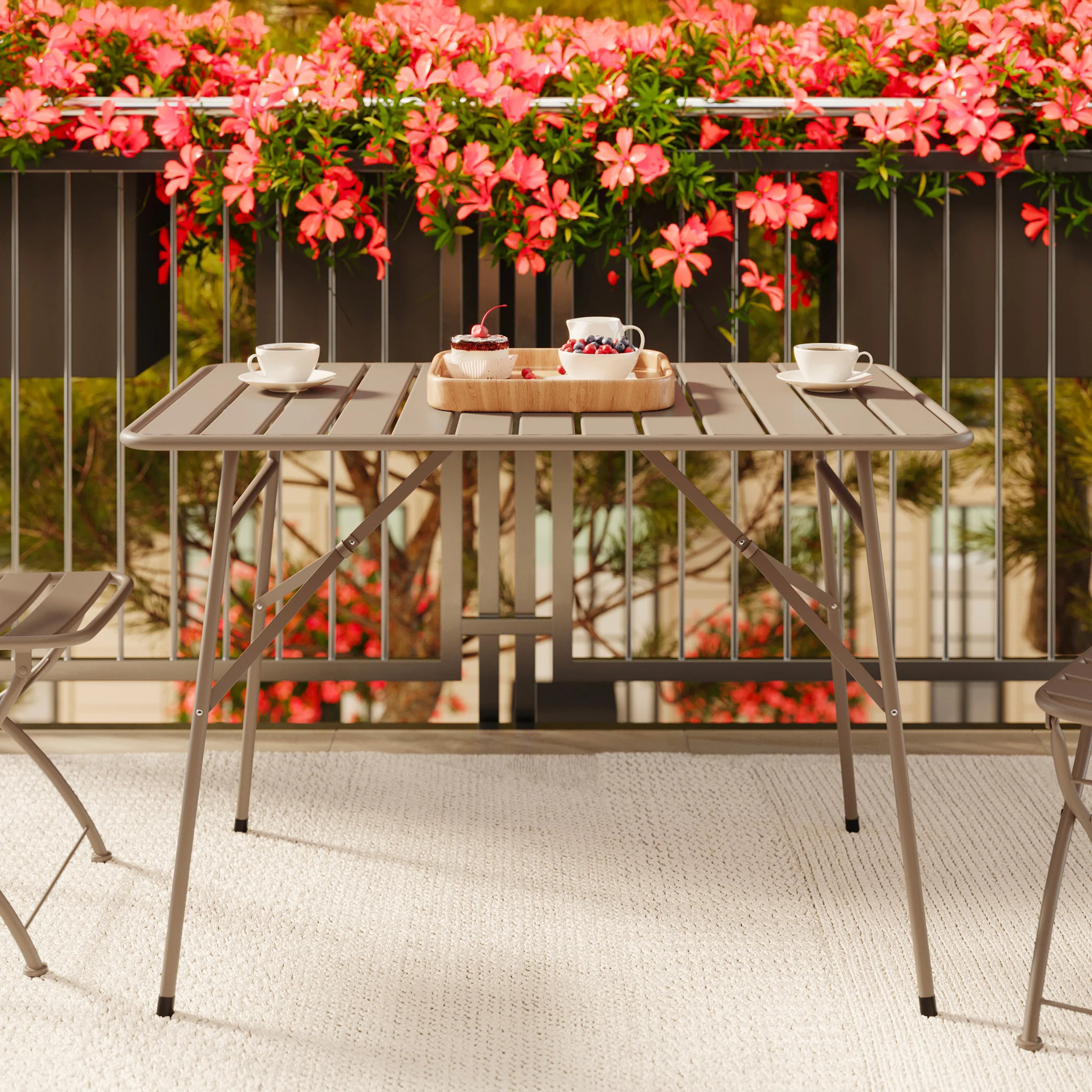 Table et chaises de jardin pliantes 4 personnes en métal taupe - Yumi