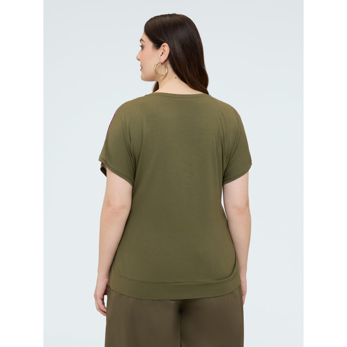 Fiorella Rubino - Camiseta bimaterial con estampado y mangas kimono - Verde militare