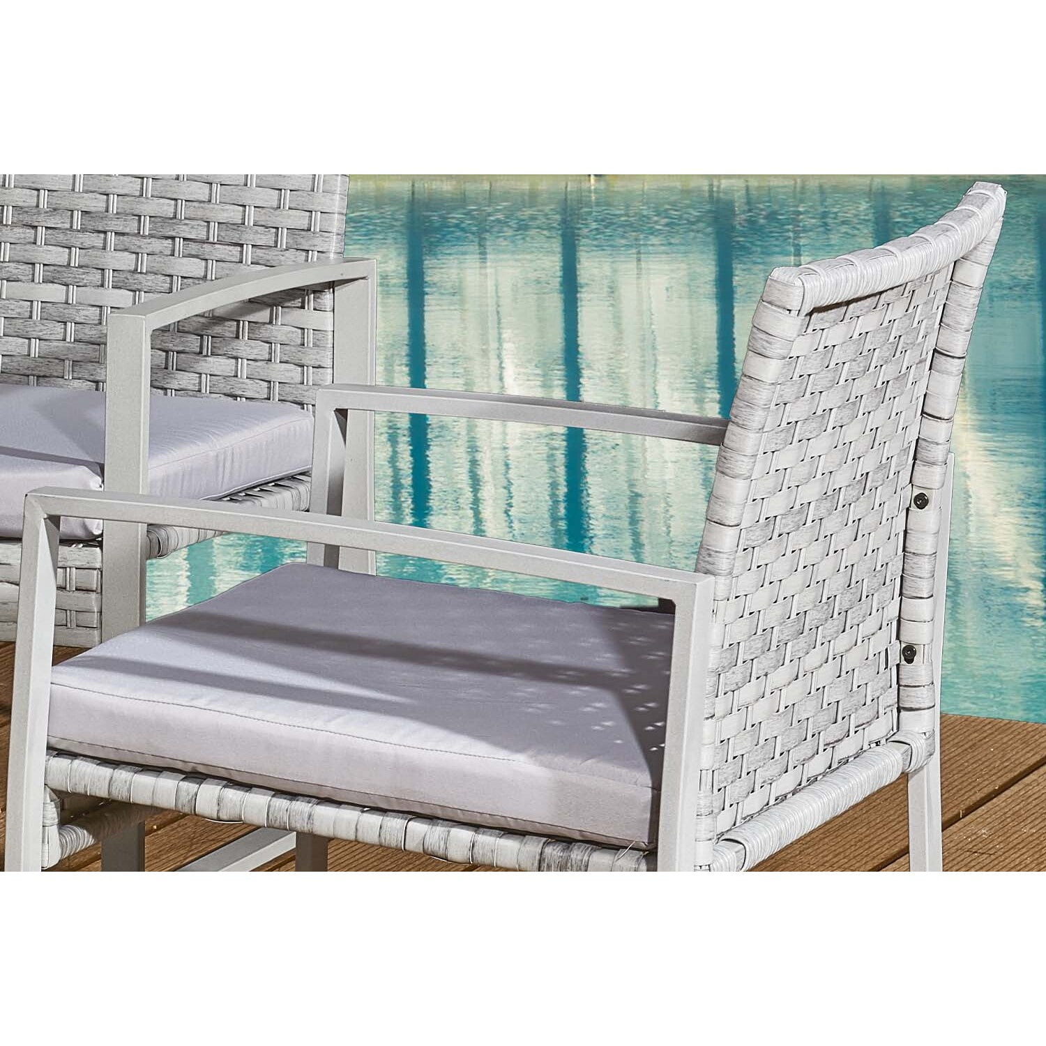 Salon de jardin bas résine tressée 4 places TINA