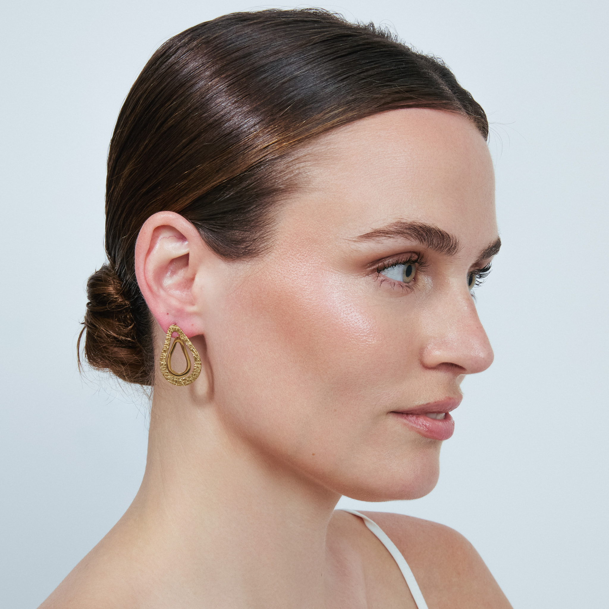 Pendientes Damil acabado oro amarillo 18k