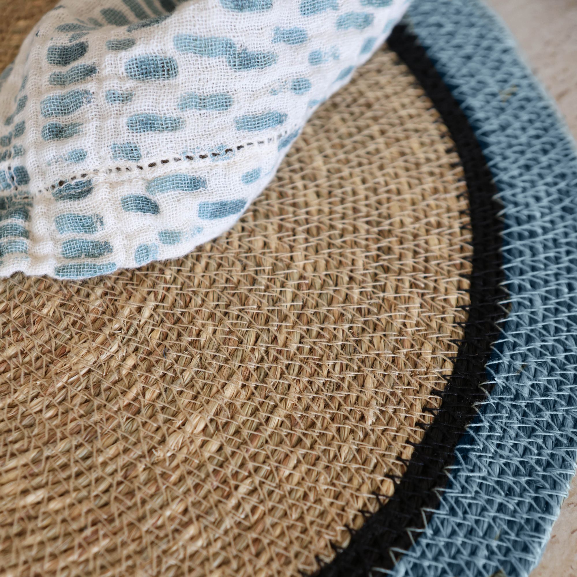 Lot de 6 sets de table en jonc de mer naturel et bleu d38cm IRIS