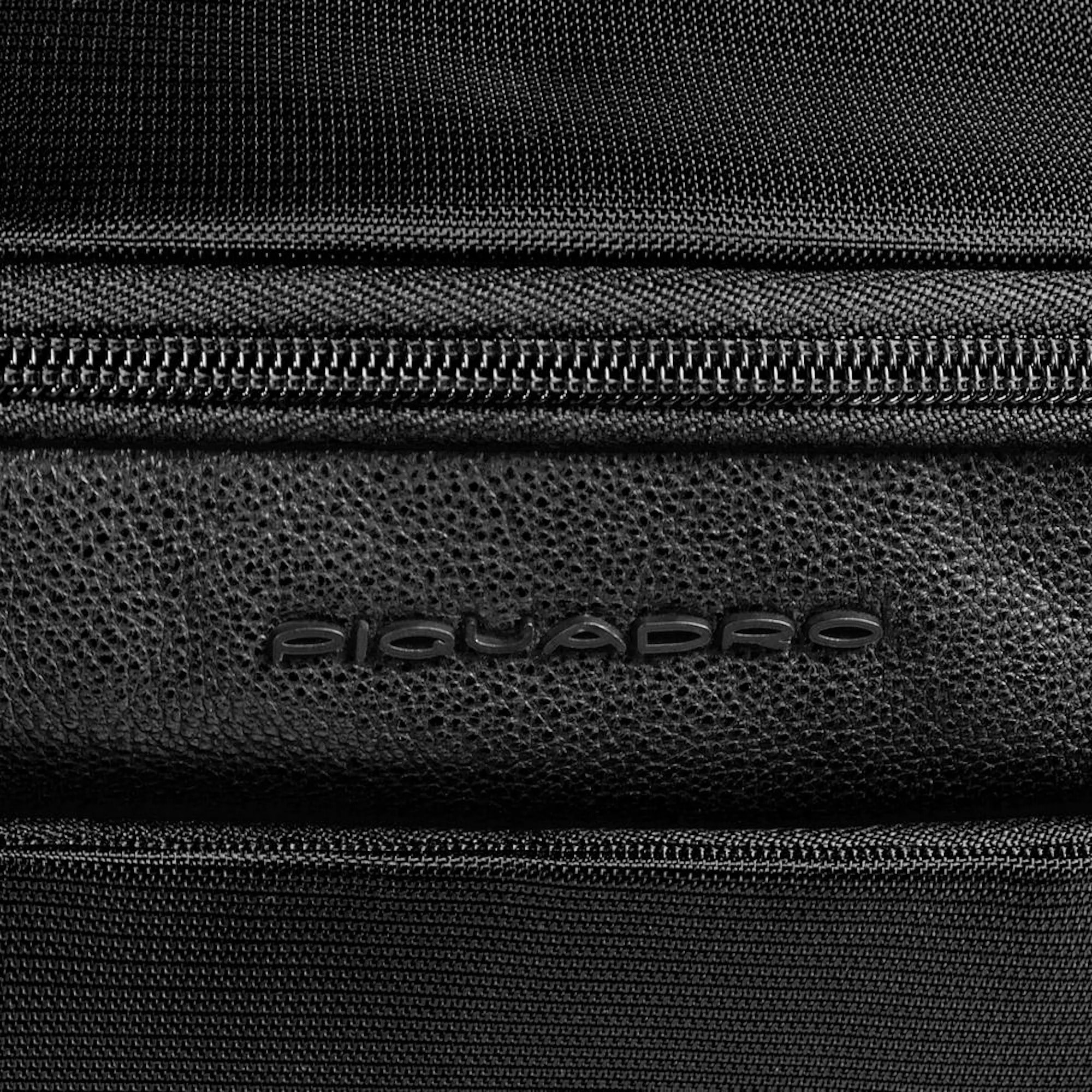 Piquadro Beauty case in tessuto riciclato e pelle a due scomparti