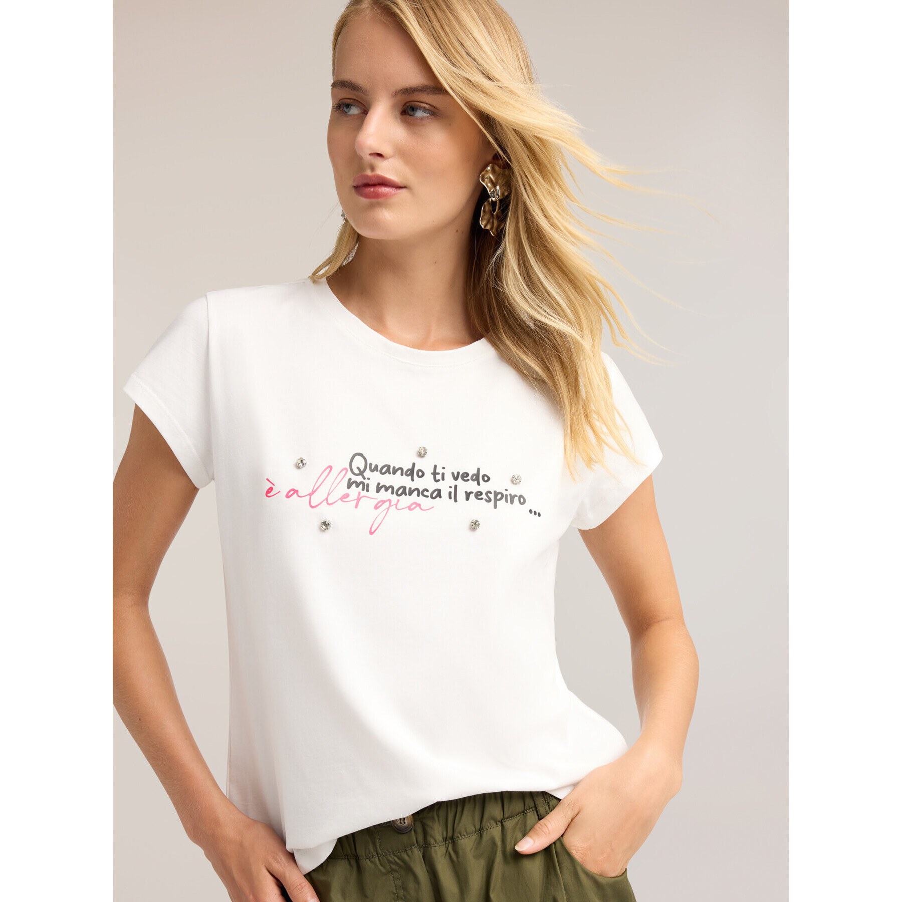 Motivi - T-shirt con scritta e ricamo di pietre - Bianco