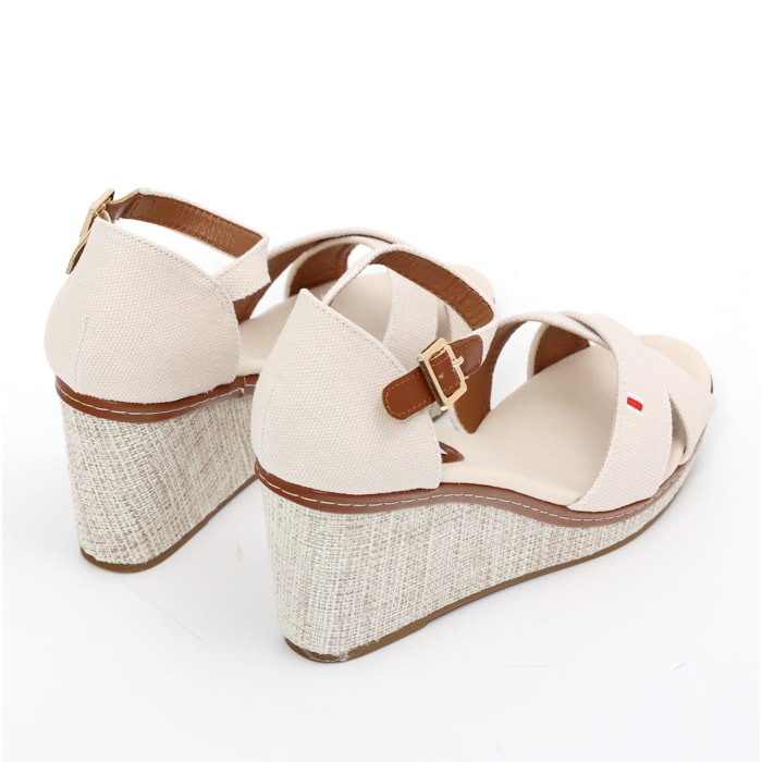 Sandali in tessuto con zeppa