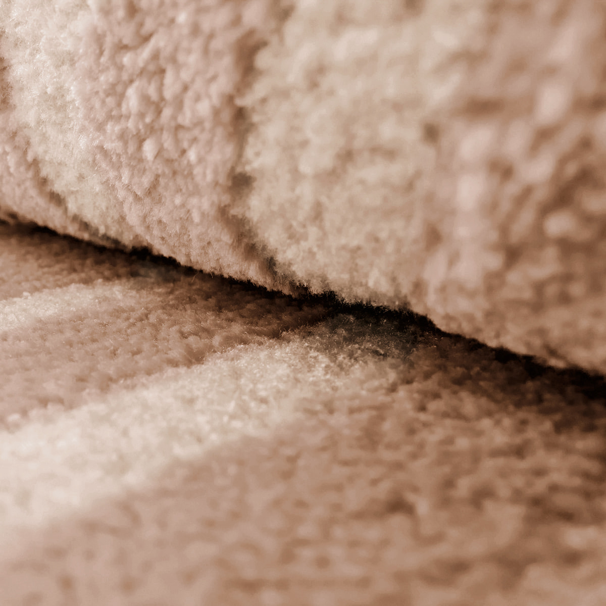 BIANCA - Tapis motif en relief Mocca