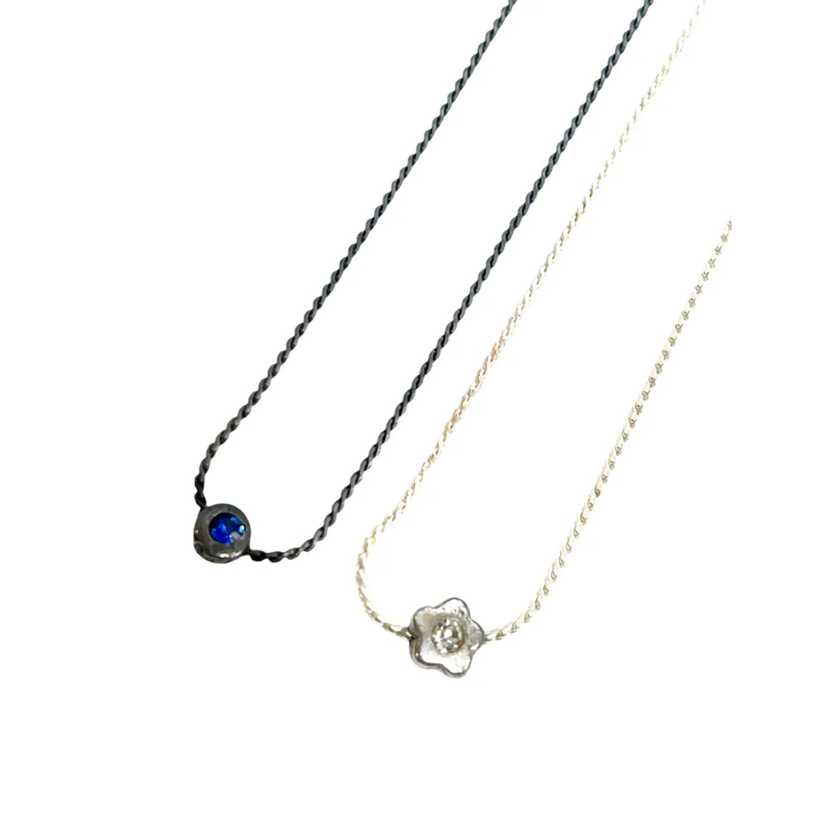 Pareja de collares White-Black con cristal de Sw en plata 925 10µ