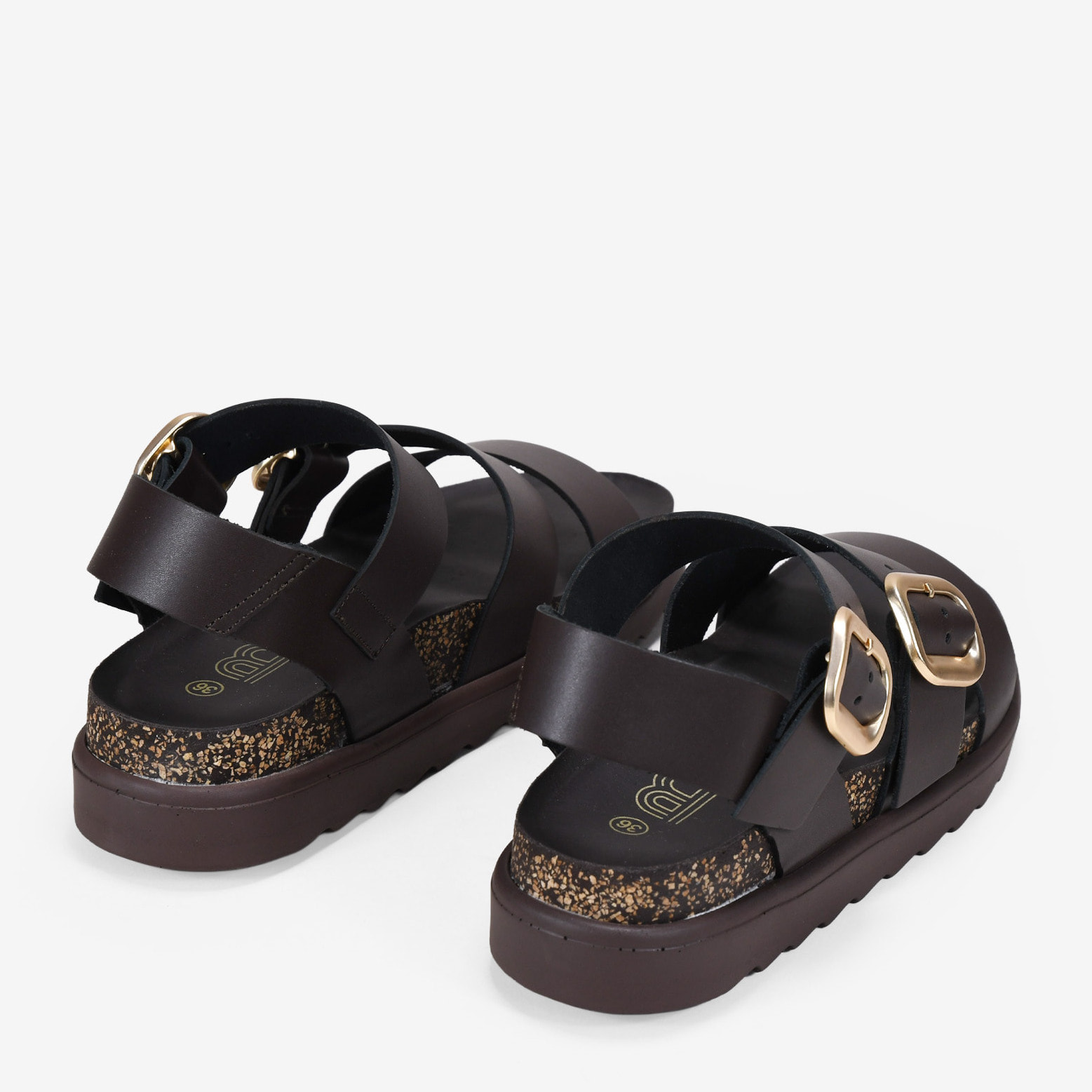 Sandalias de cuña marrones en piel con hebillas