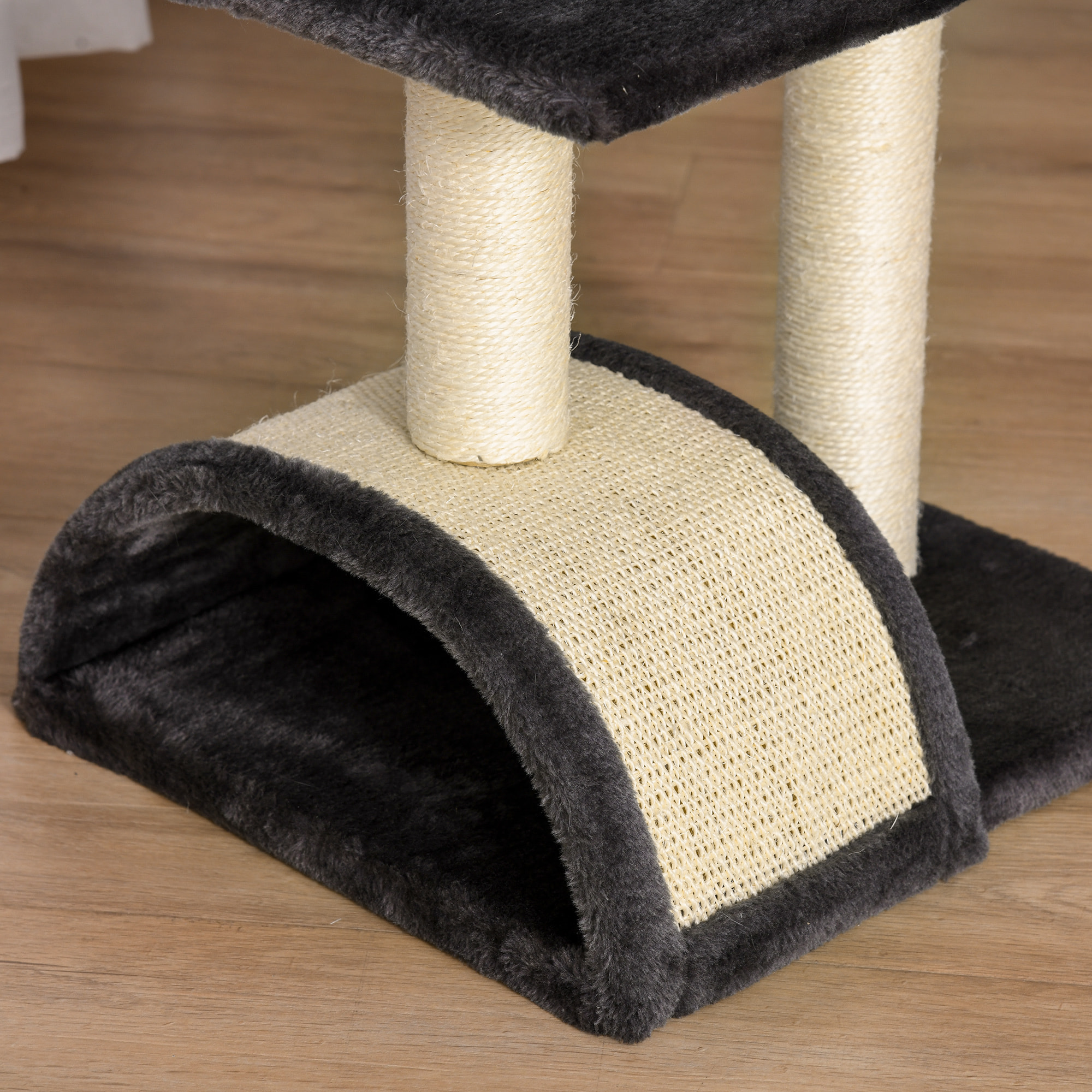 Arbre à chat griffoir grattoir design jeu boule suspendue 2 plateformes peluche sisal naturel gris