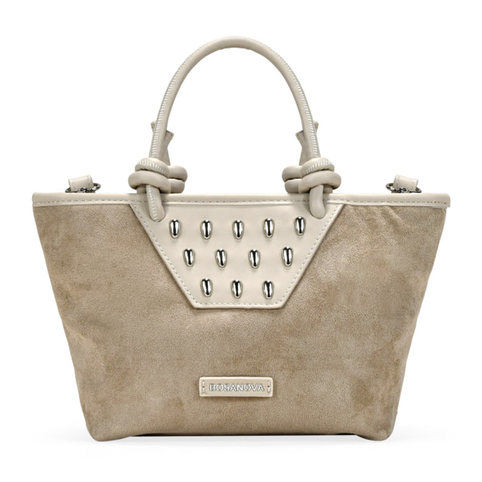 Bolso de mano arena con tachuelas