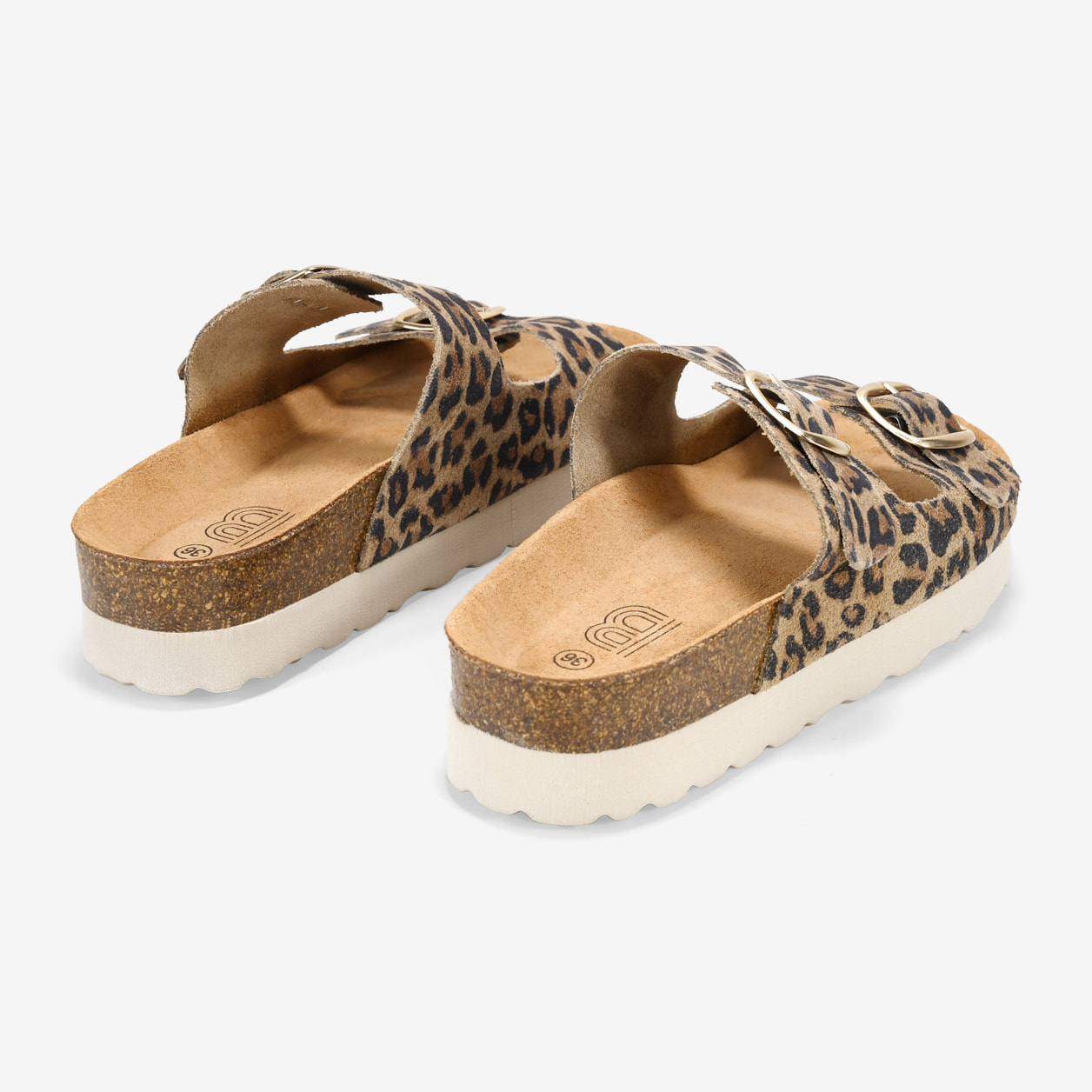 Sandalias de piel leopardo con hebillas