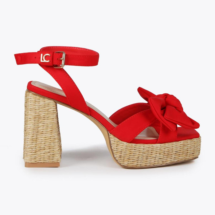 Sandali con tacco e fiocco