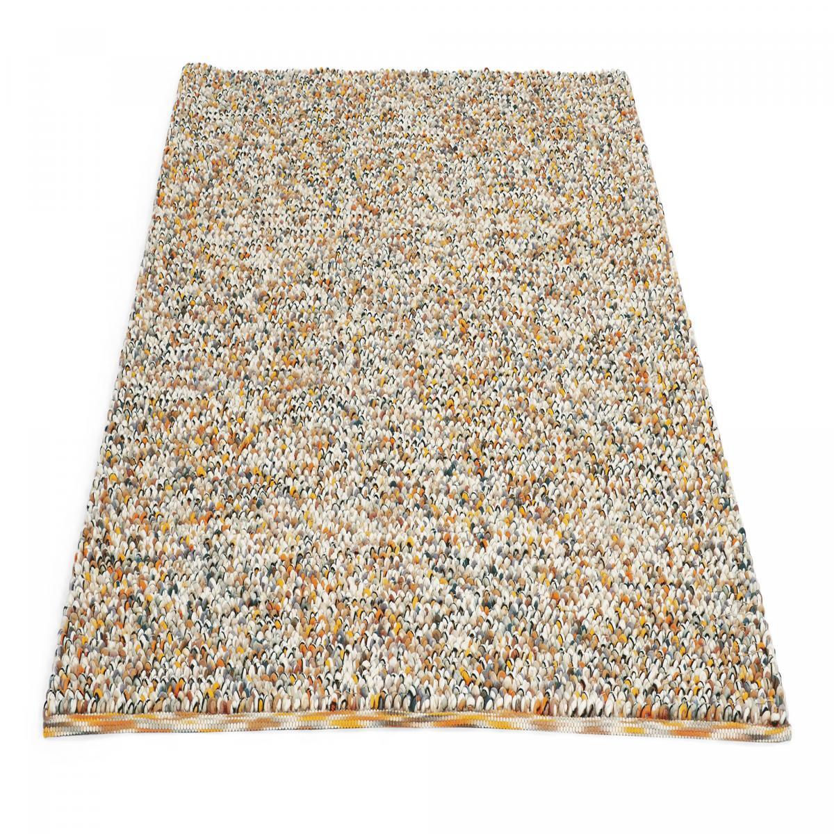 Tapis salon et chambre tissé en laine motif faux uni ULGU