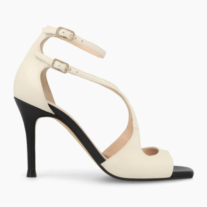 SANDALIAS BLANCAS SASUE
