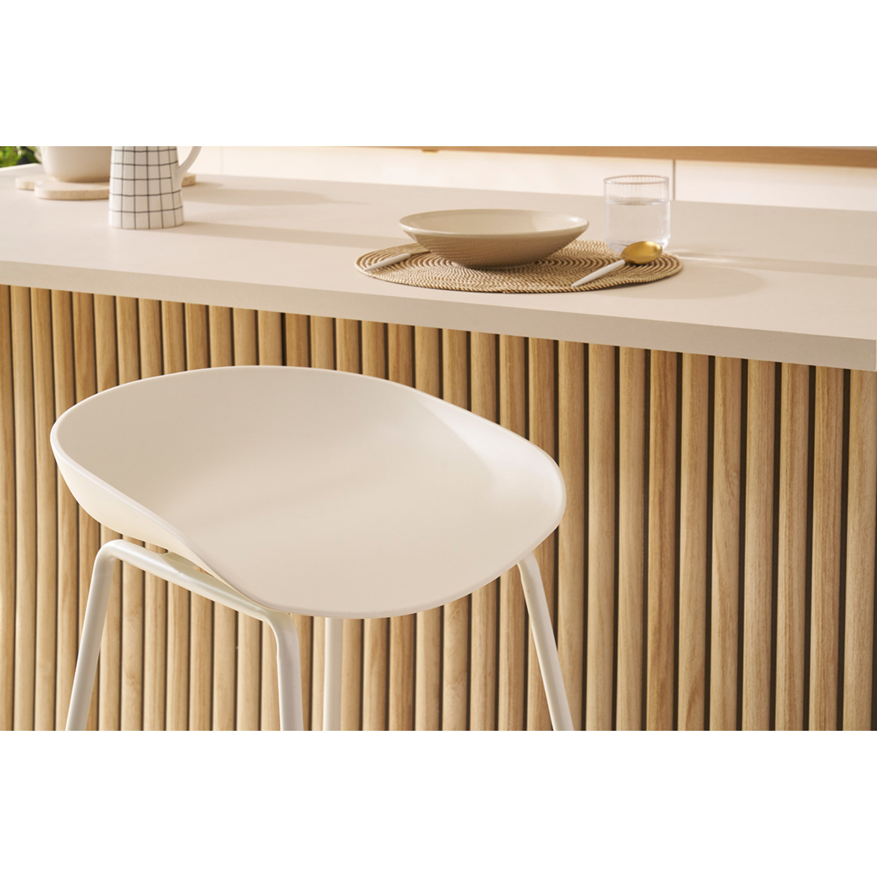 Tabourets de bar design blancs H75 cm  (lot de 2) PEBBLE