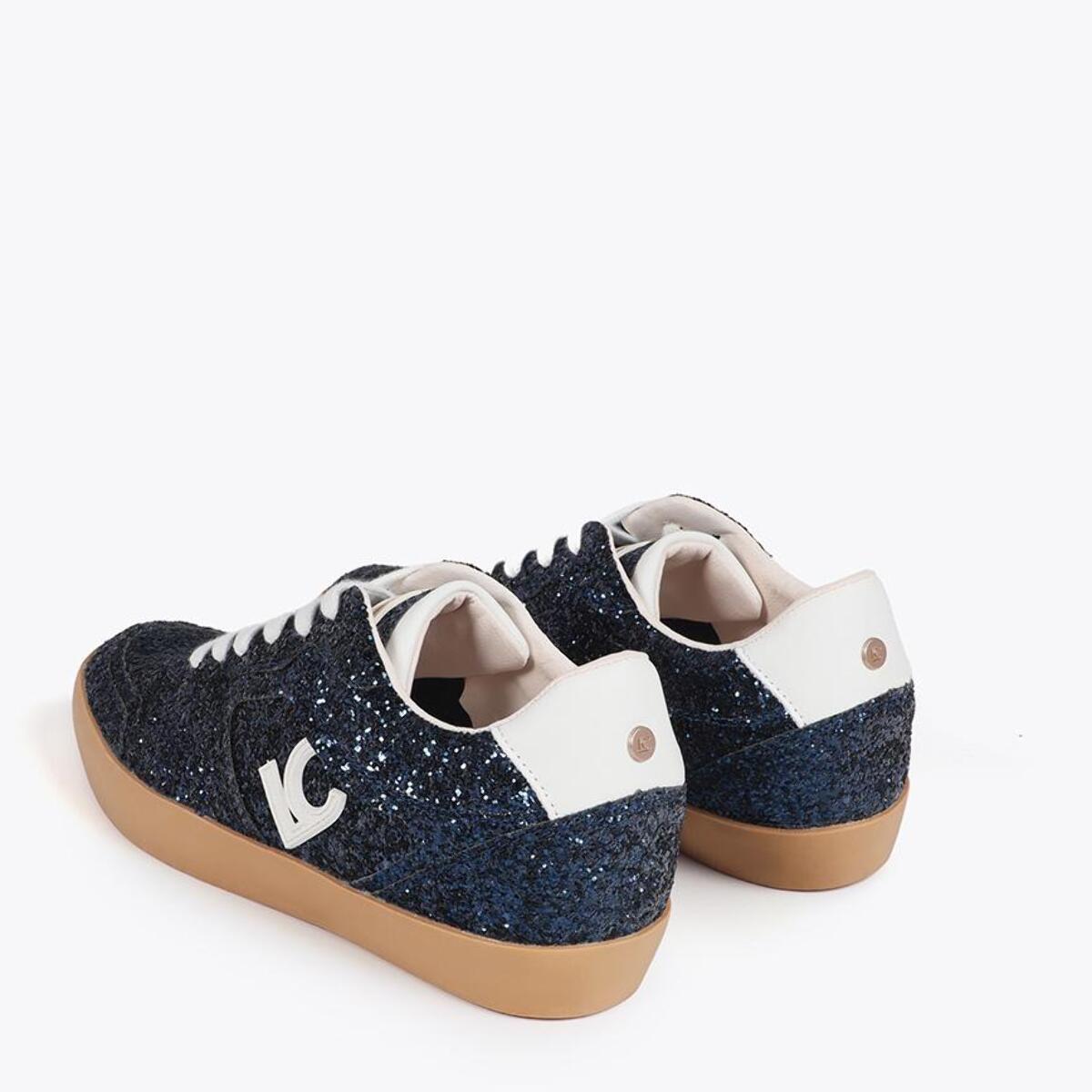 Scarpe da Ginnastica con Zeppa Interna e Dettagli in Pelle