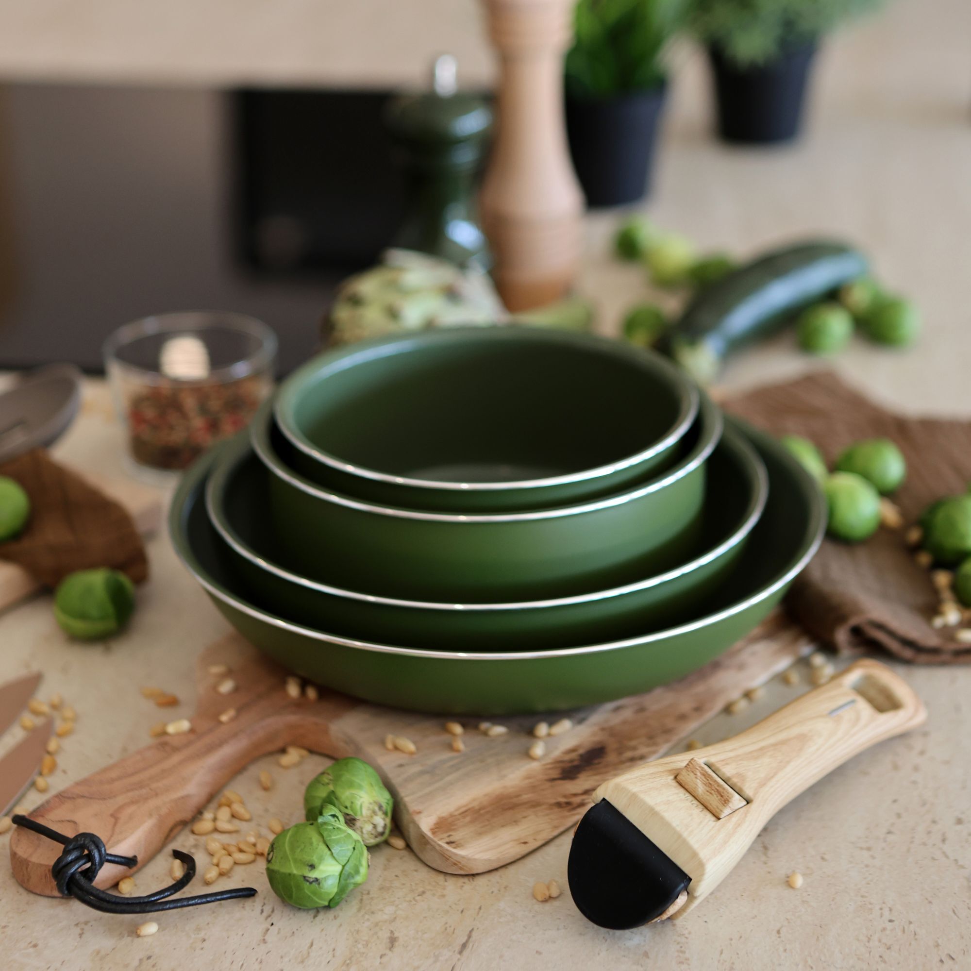 Set de 5 pièces en aluminium recyclé olive - tous feux