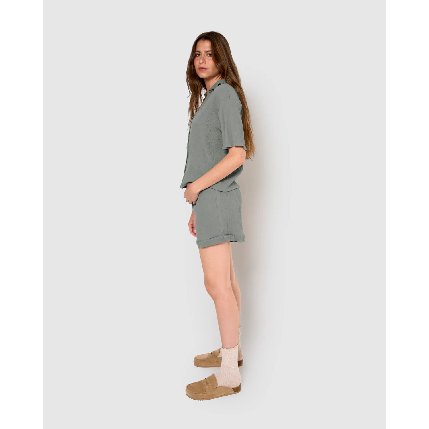 Set de camisa y short de algodón lino verde azulado