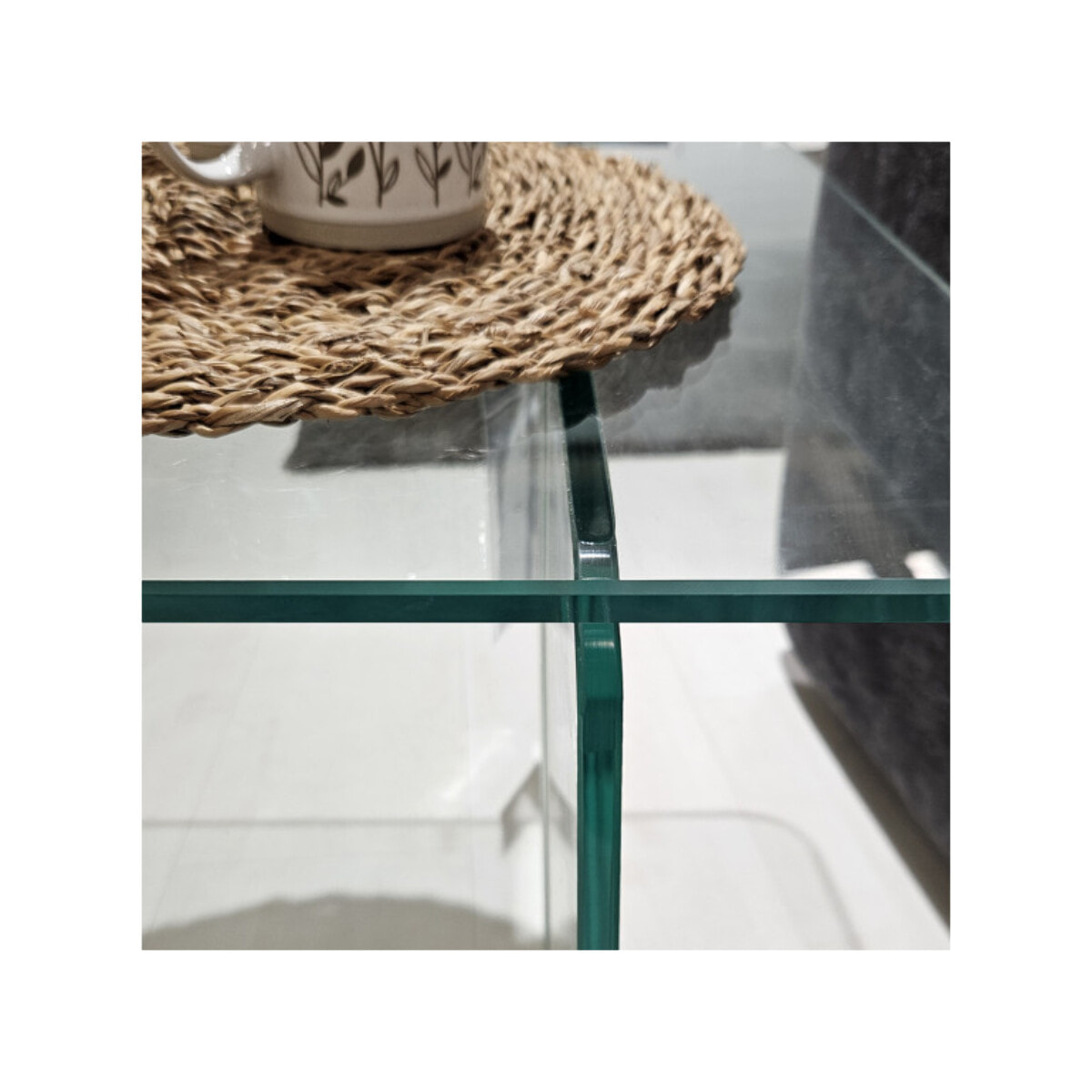 Table basse carrée en verre trempé transparent - BENT