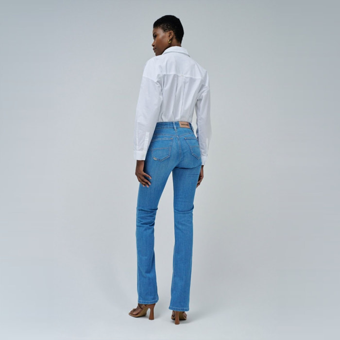 Jeans Destiny Push up - corte bootcut - algodón - azul denim claro