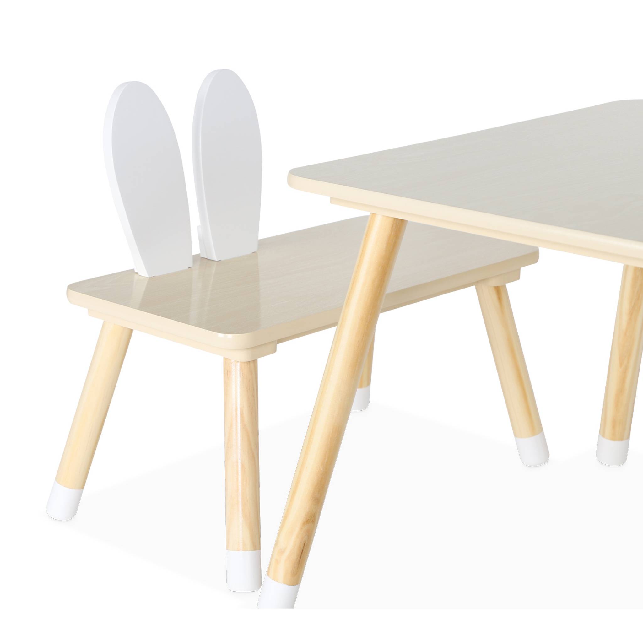 Table enfant + 2 chaises. pieds en pin. couleur blanc et bois