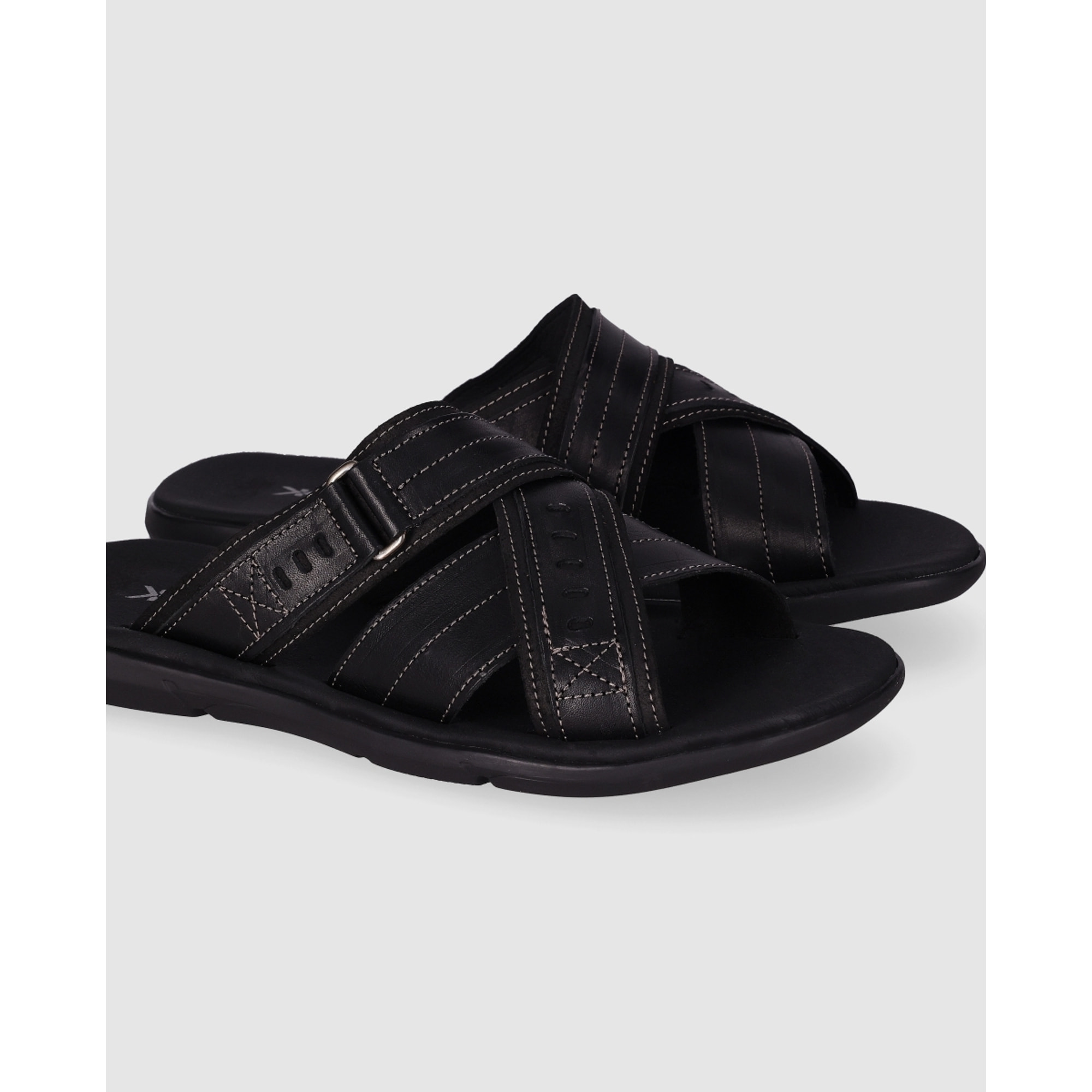 Sandalias de Piel - Negro - Tacón: Bajo