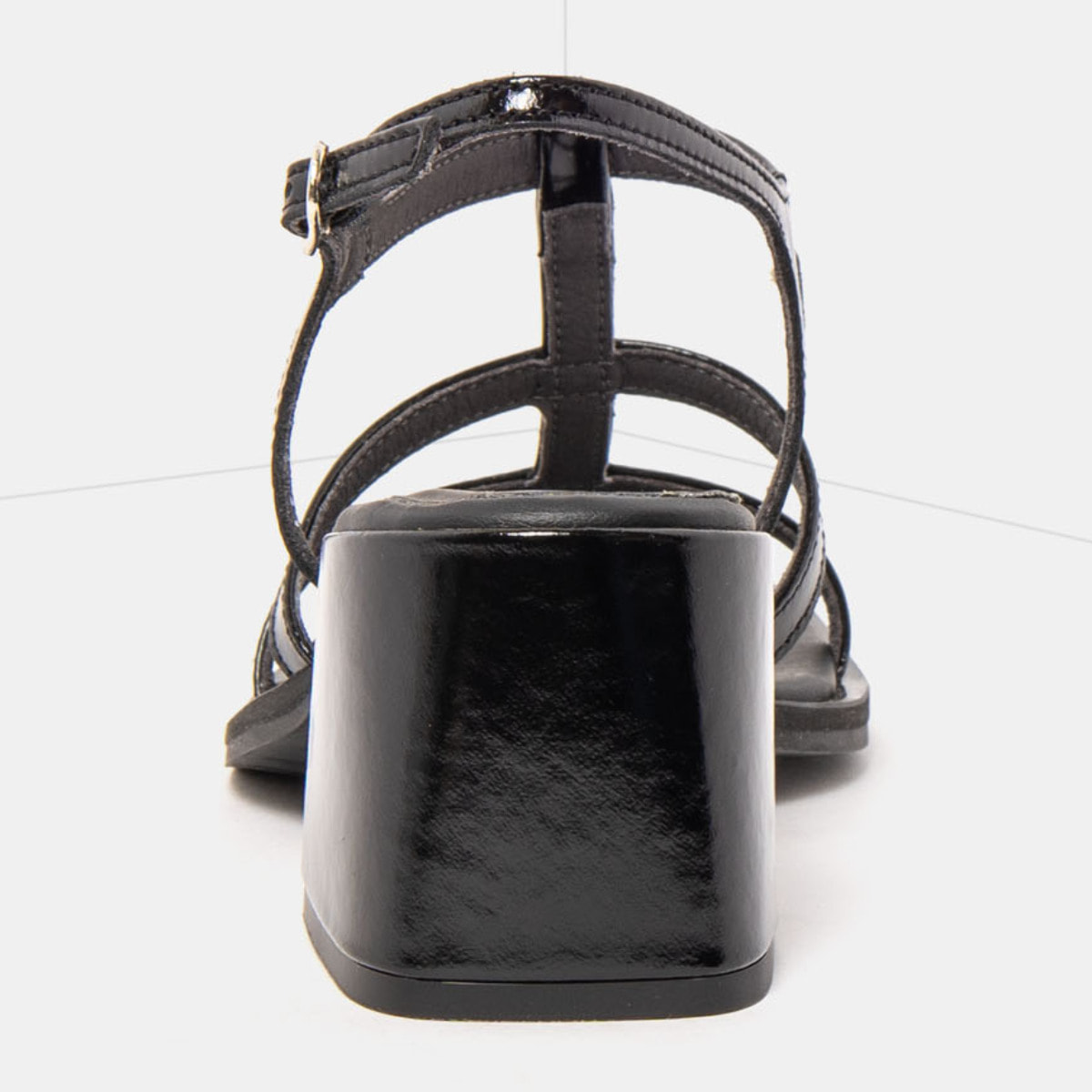 Sandalias con tacón 2011 NAPPA SHINNY BLACK / VERONA color Black