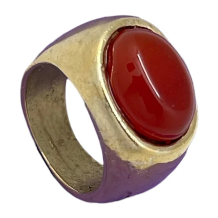 Anillo Joya con piedra natural estilo solitario en dorado con agatha roja