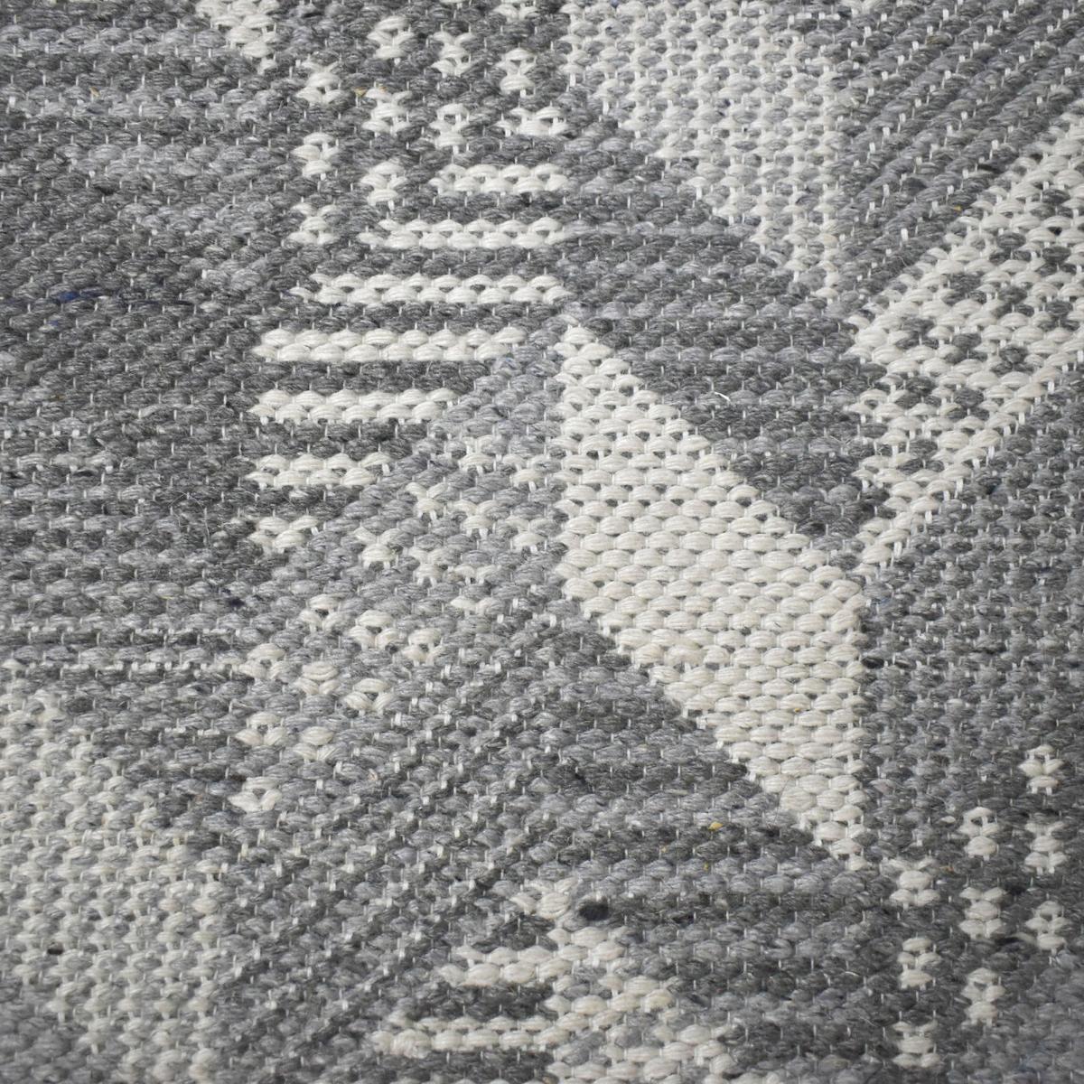 Tapis artisanal Lalu tissé à plat en laine