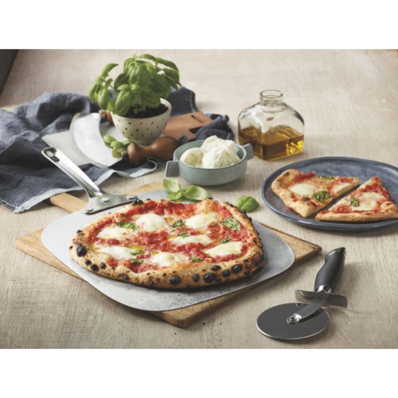 Four à pizza électrique SAGE APPLIANCES The Smart Oven Pizzaiolo 1 pizza 30 cm, jusqu'à 400°C