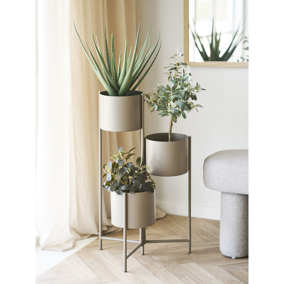 Supporto portavasi a 3 livelli in acciaio marrone 22,5x23x75,5 cm