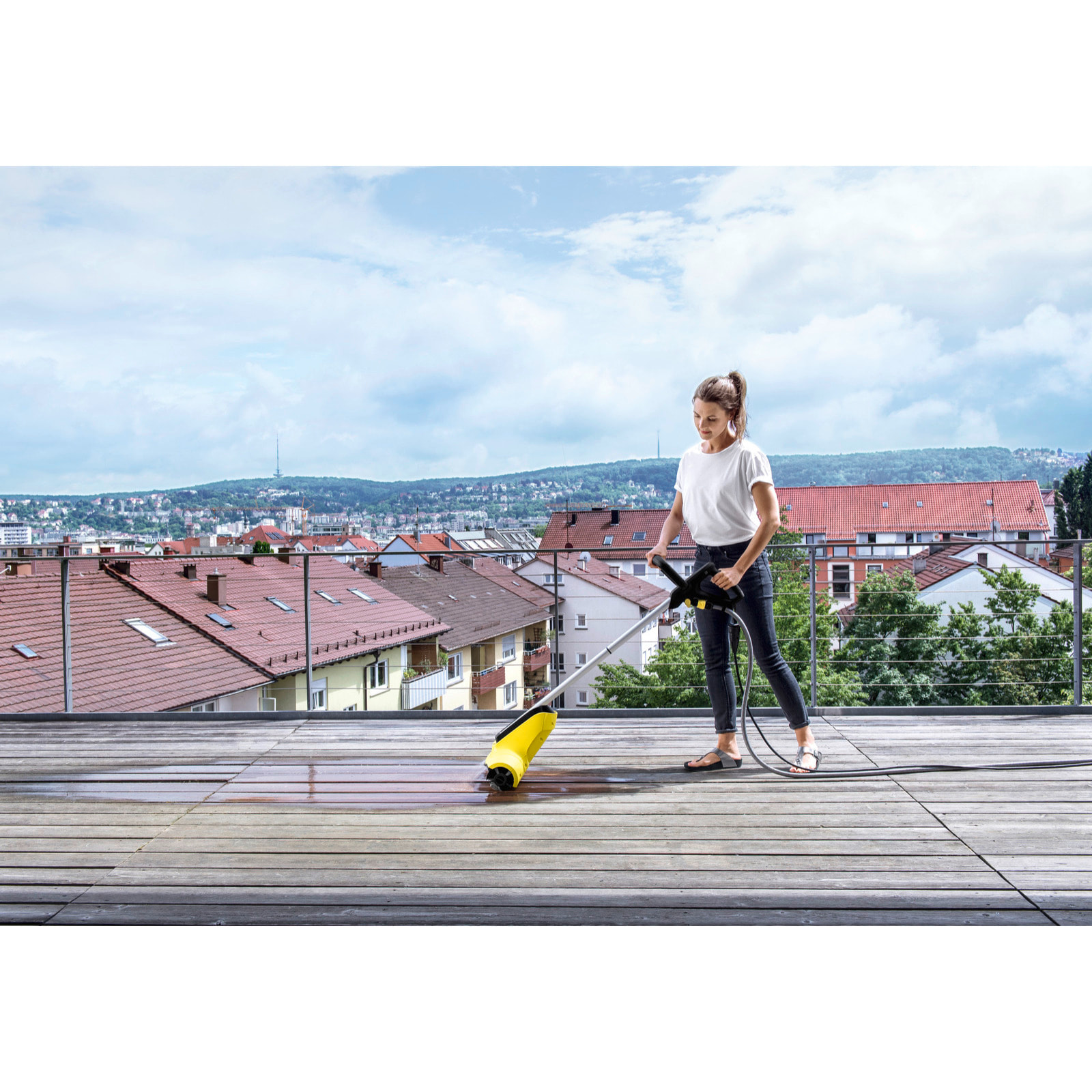 Nettoyeur de terrasses Karcher PCL 4 *EU - Largeur de travail 320 mm- Débit 180 l/h
